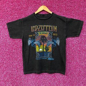Led Zeppelin In Concert 1977 Rock Band T-Shirt Extra Small